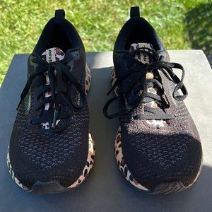 Brooks womens Revel 4 Leopard running shoes